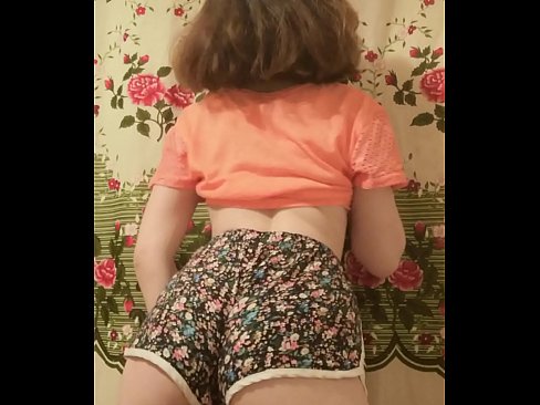 ❤️ Seksi mlada beba skida kratke hlačice pred kamerom Seks u pornografiji hr.pornodil.ru ☑