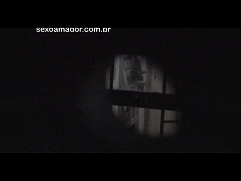 ❤️ Voajer iz susjedstva skriven iza šupljih cigli potajno snima Blondie Seks u pornografiji hr.pornodil.ru ☑